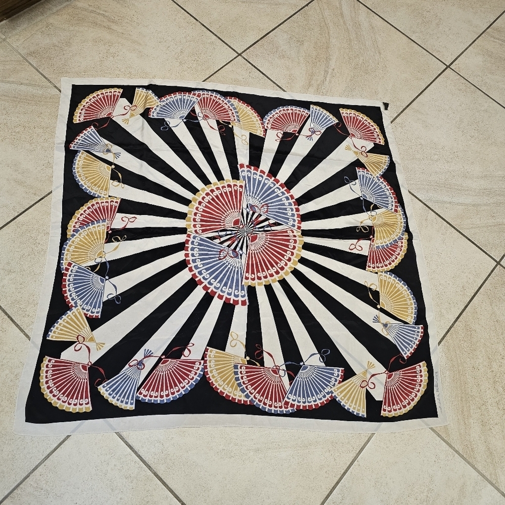 Josef Otten Fan Museum Scarf - Picture 2 of 4